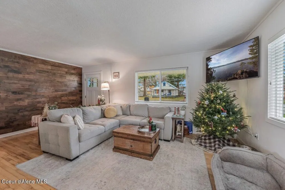 522 Boyer Avenue Sandpoint, ID 83864