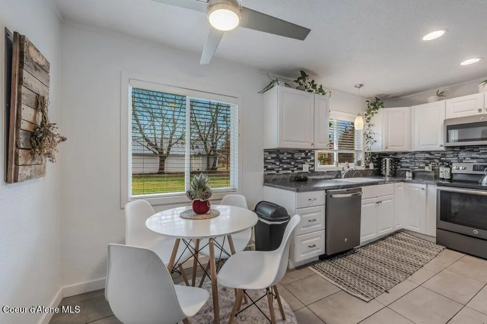 522 Boyer Avenue Sandpoint, ID 83864