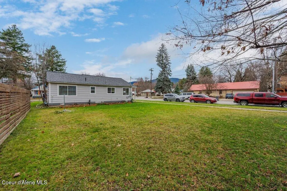 522 Boyer Avenue Sandpoint, ID 83864