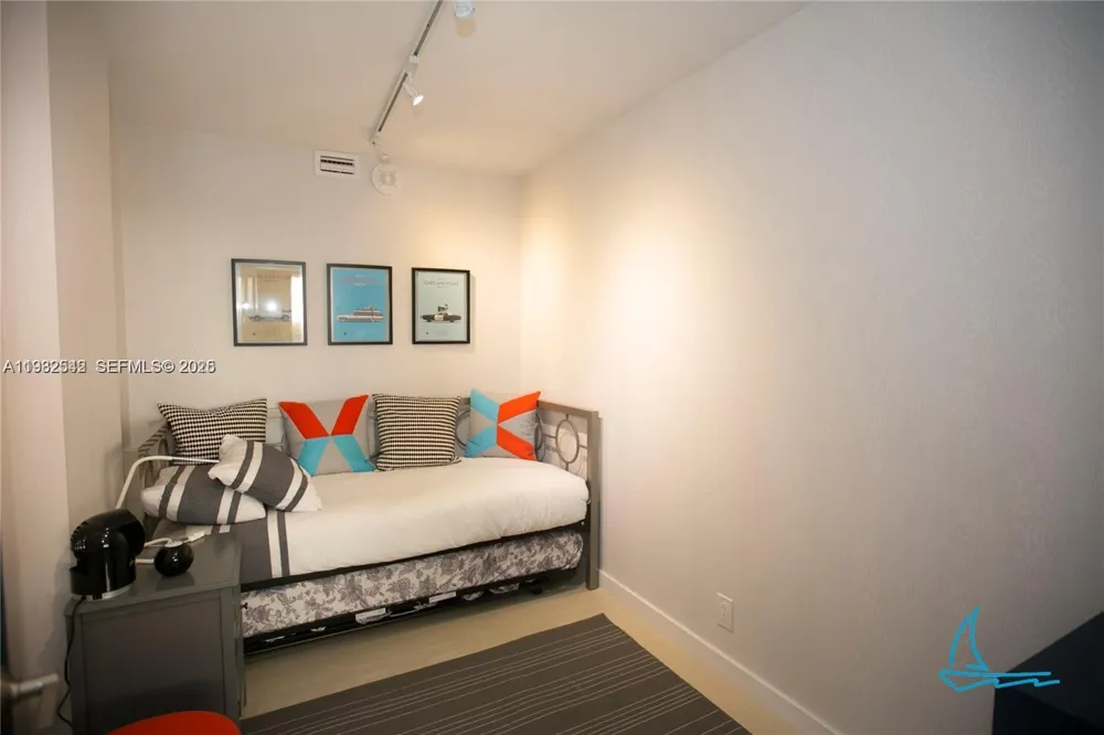 8877 Collins Ave #805 Surfside, FL 33154