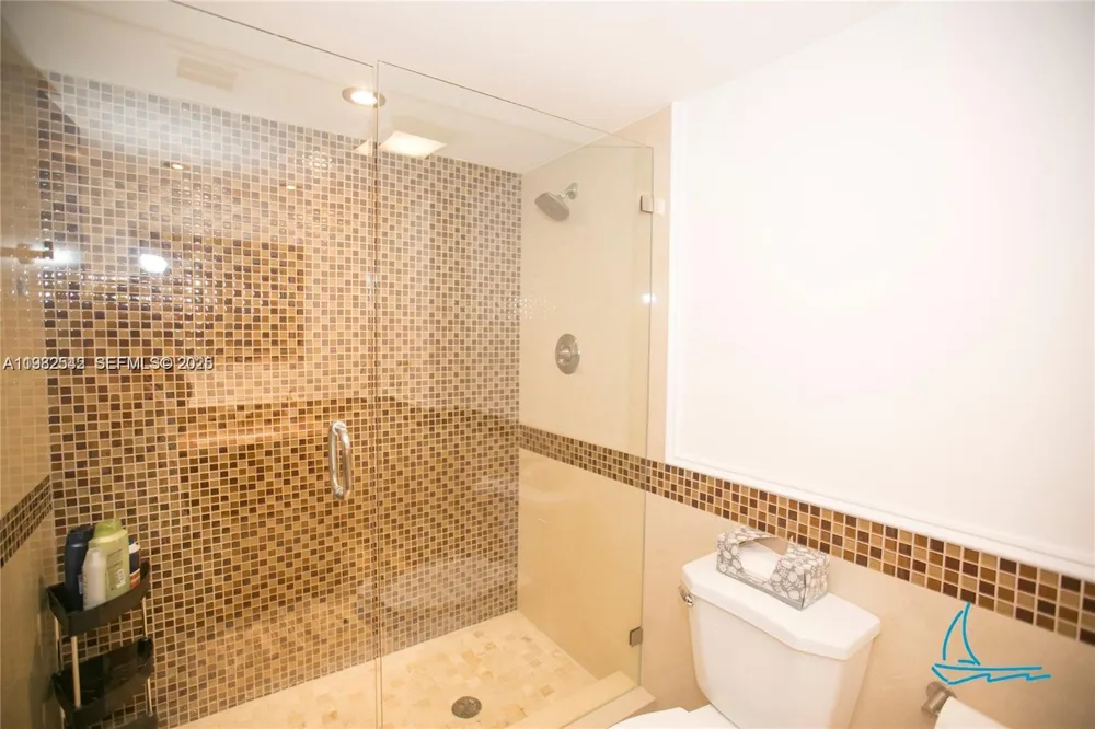 8877 Collins Ave #805 Surfside, FL 33154