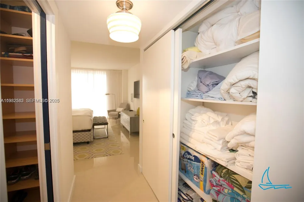8877 Collins Ave #805 Surfside, FL 33154