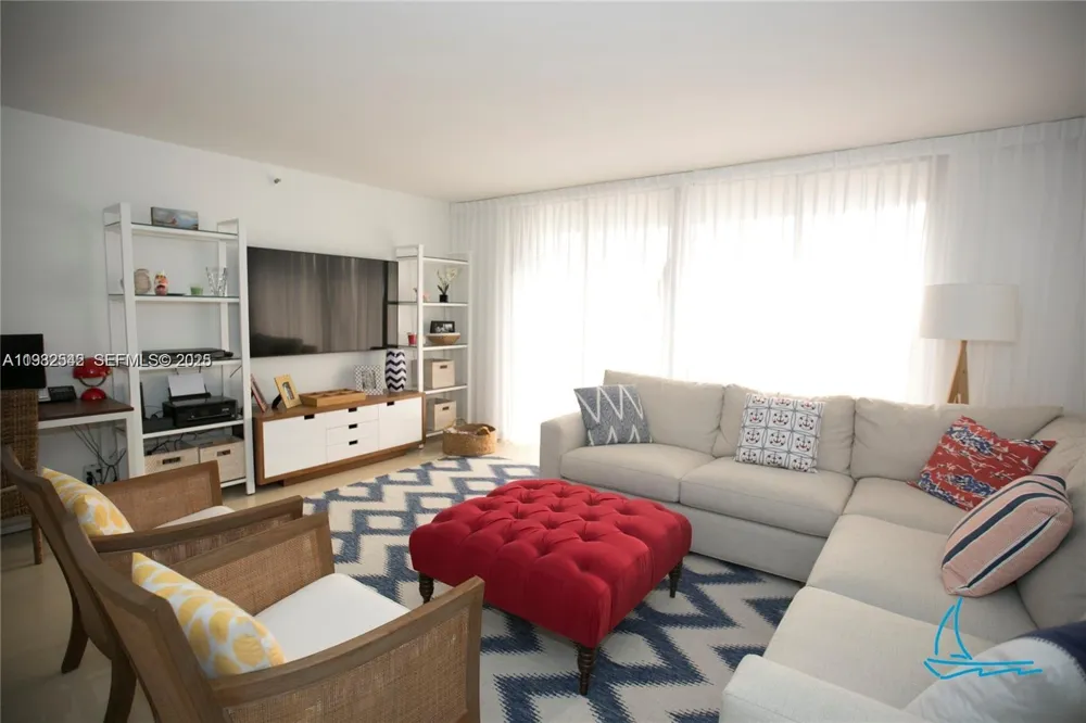8877 Collins Ave #805 Surfside, FL 33154