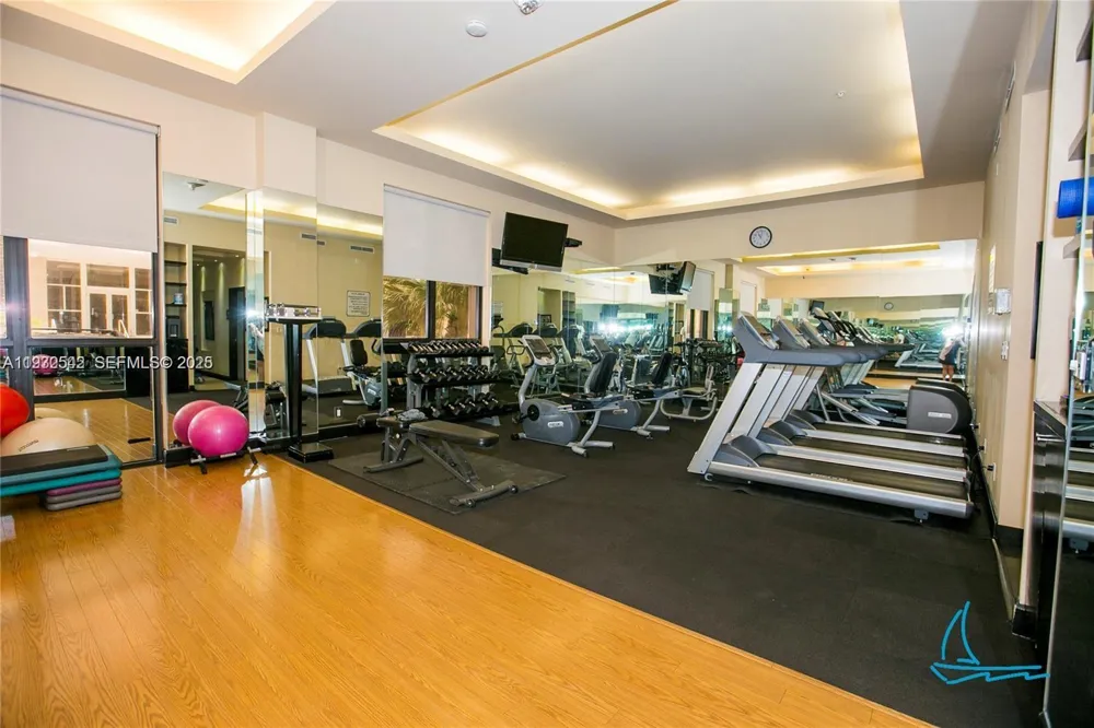 8877 Collins Ave #805 Surfside, FL 33154