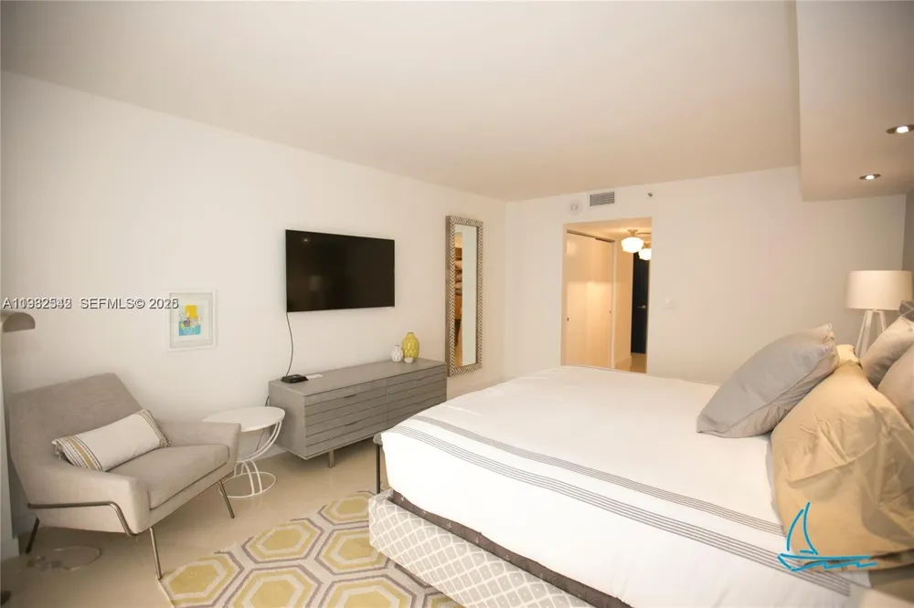 8877 Collins Ave #805 Surfside, FL 33154