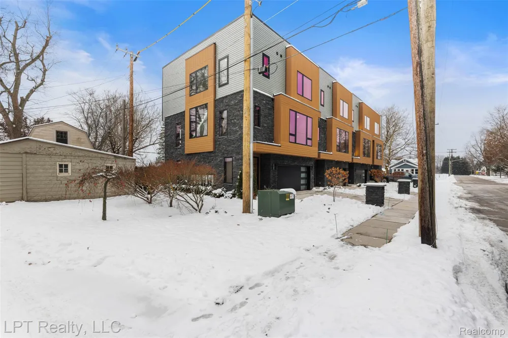 525 Walnut Street Brighton City, MI 48116