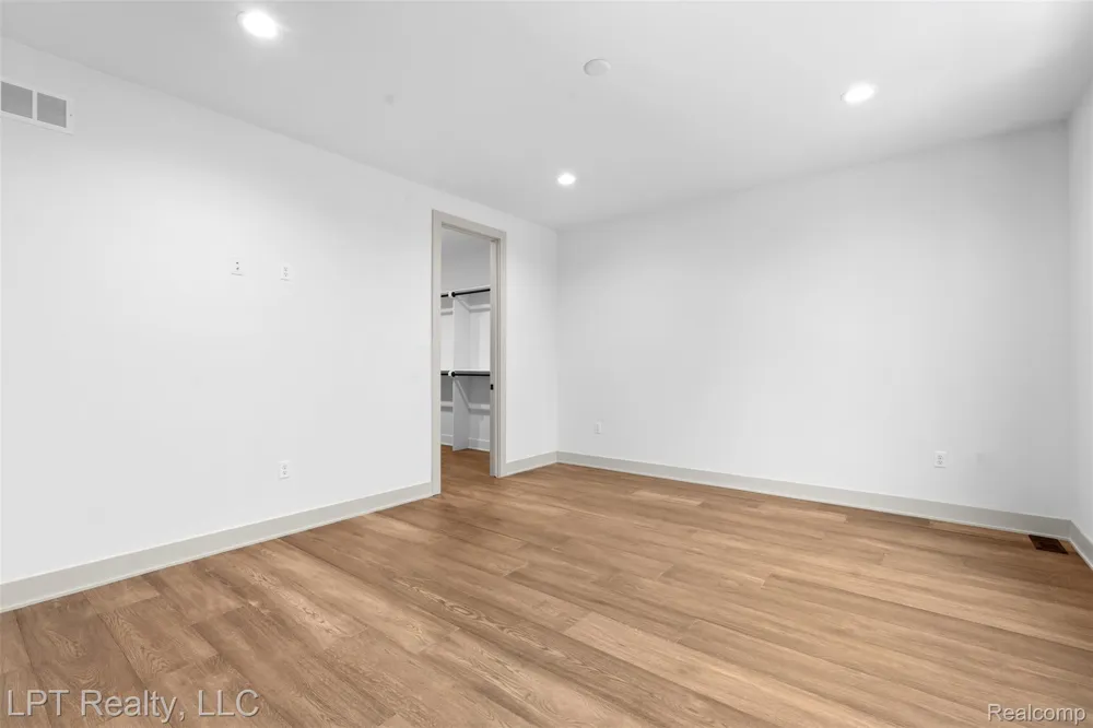 525 Walnut Street Brighton City, MI 48116