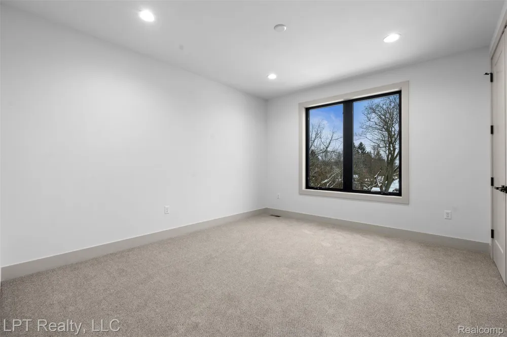 525 Walnut Street Brighton City, MI 48116
