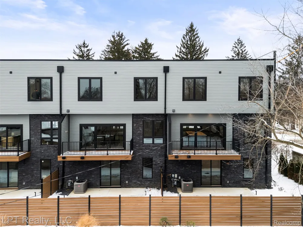 525 Walnut Street Brighton City, MI 48116