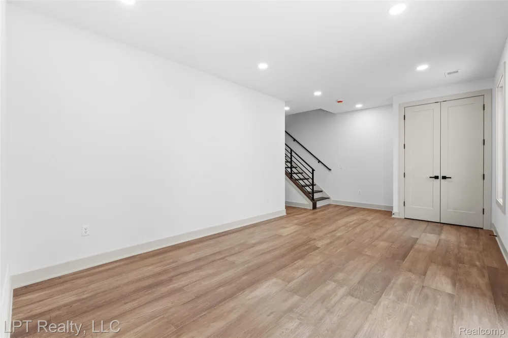 525 Walnut Street Brighton City, MI 48116