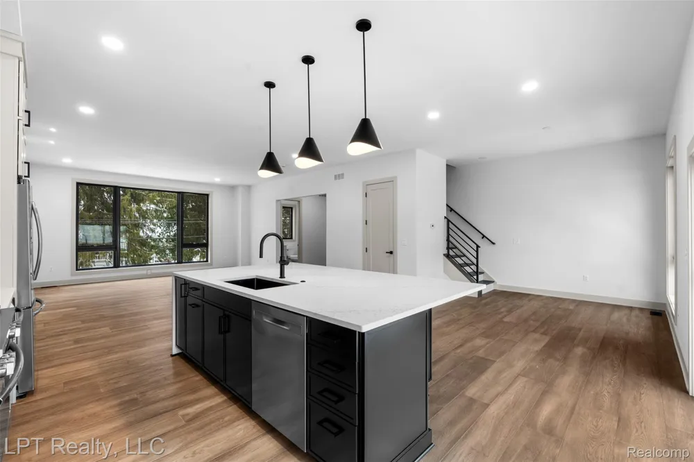 525 Walnut Street Brighton City, MI 48116