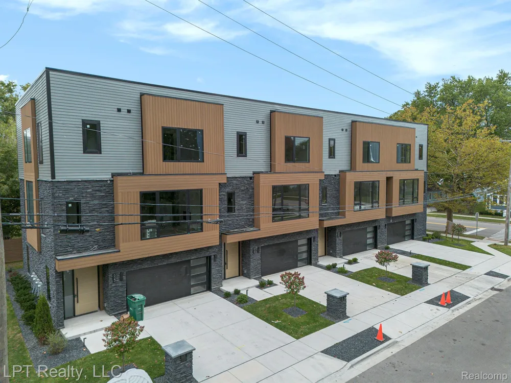 525 Walnut Street Brighton City, MI 48116