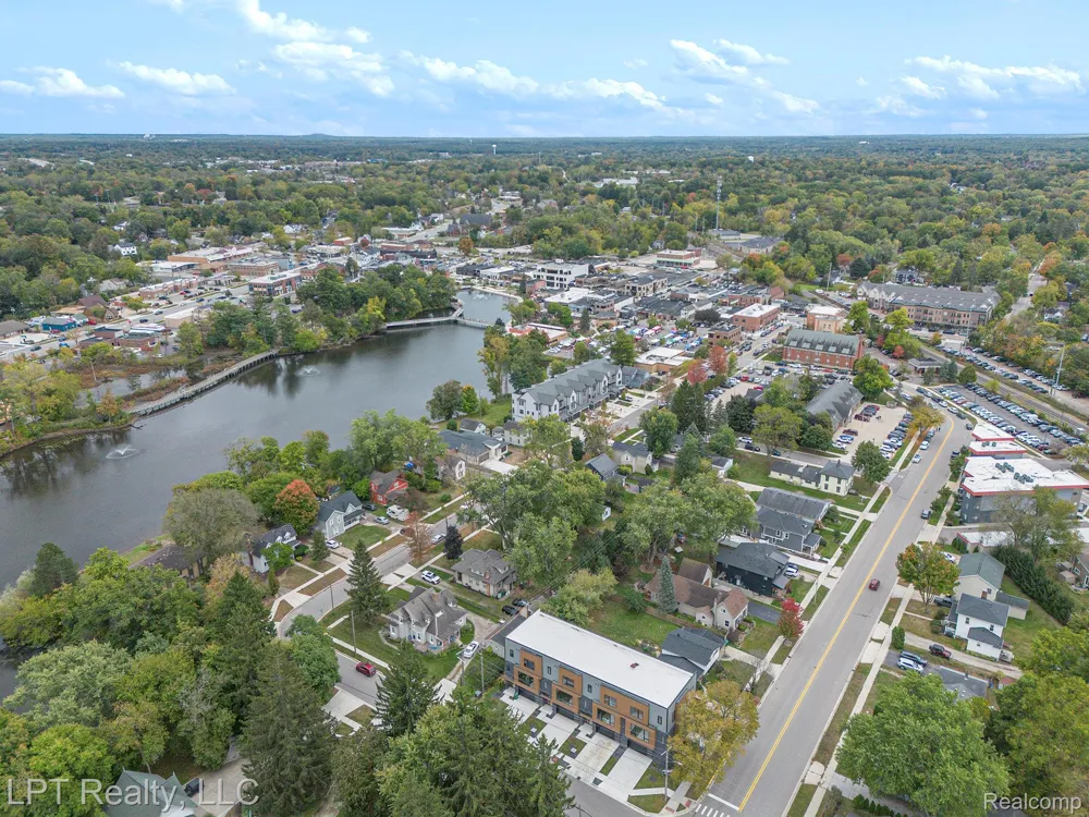 525 Walnut Street Brighton City, MI 48116