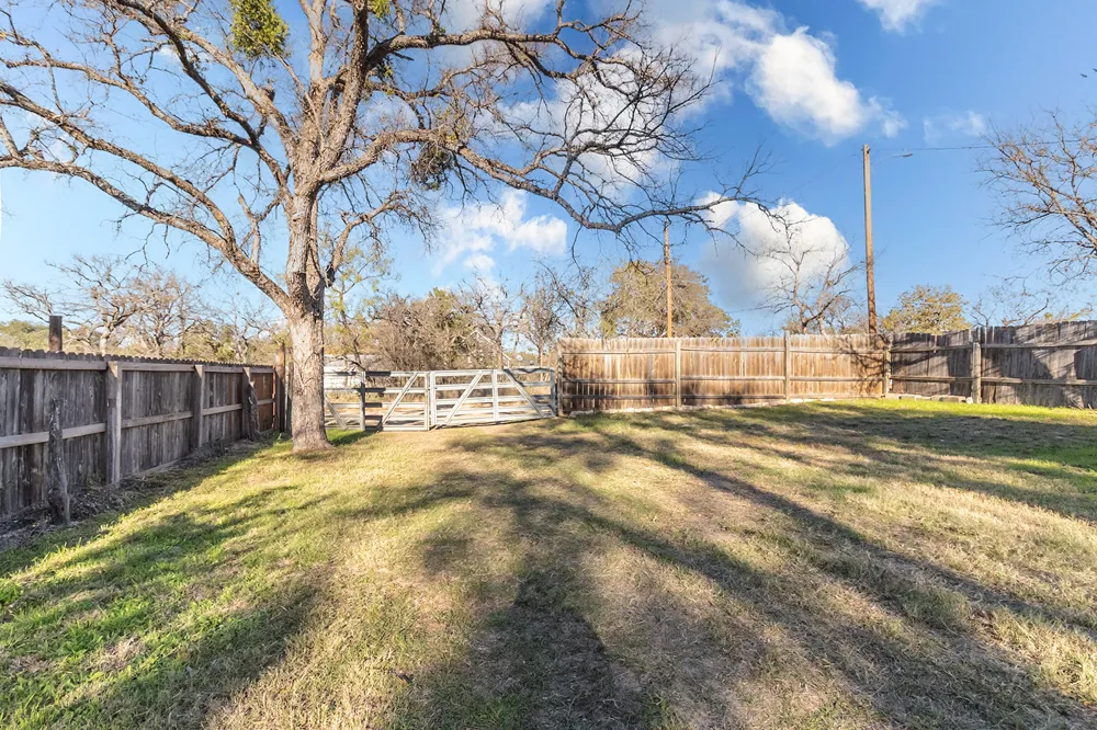 1517 Hill Way Drive Granite Shoals, TX 78654