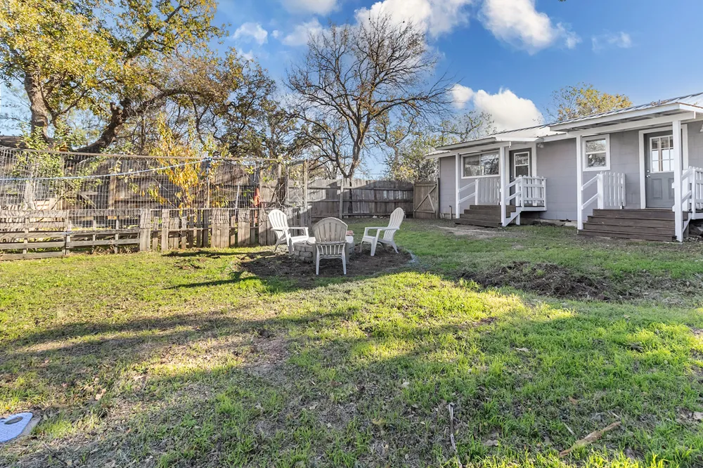 1517 Hill Way Drive Granite Shoals, TX 78654