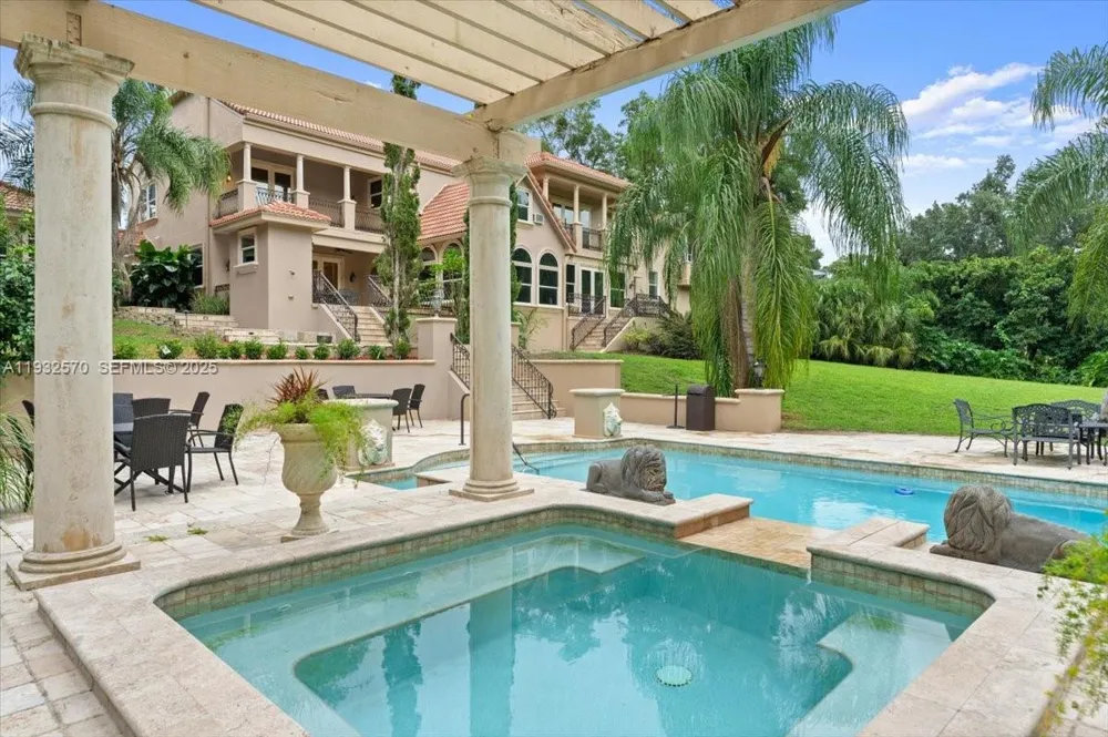 12 Tidewater Dr Ormond Beach, FL 32174