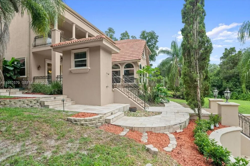 12 Tidewater Dr Ormond Beach, FL 32174