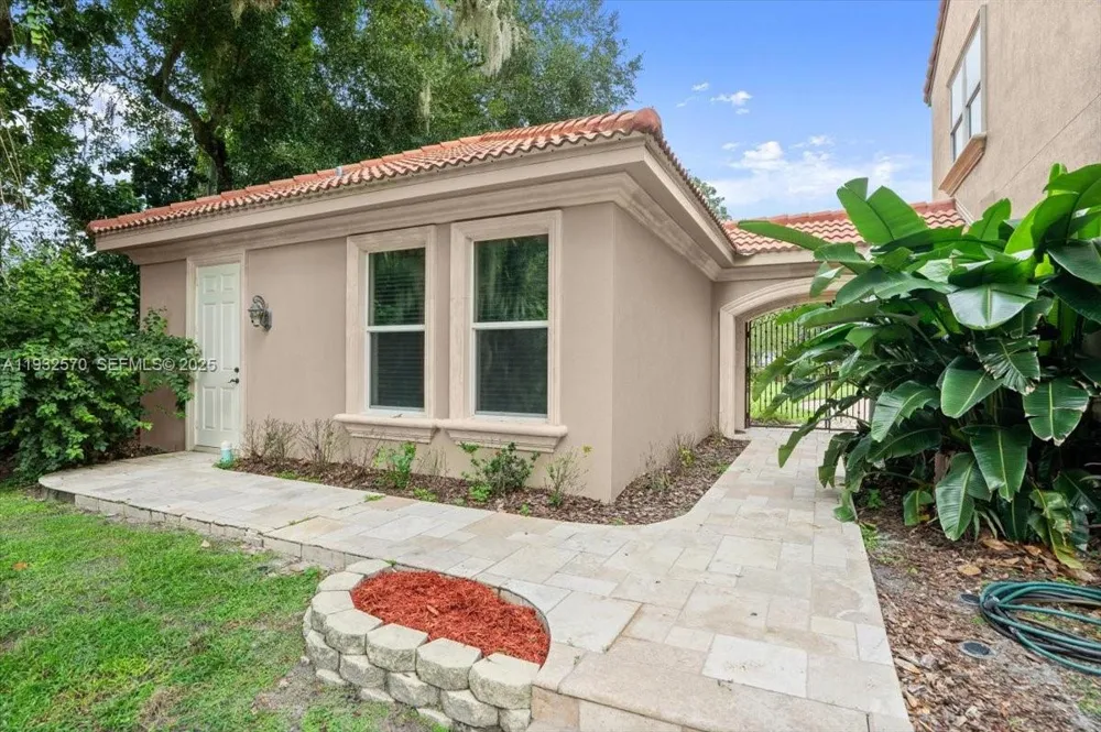 12 Tidewater Dr Ormond Beach, FL 32174