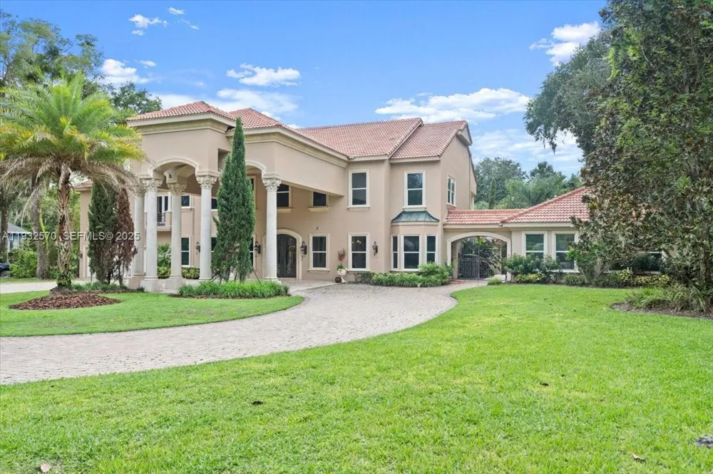 12 Tidewater Dr Ormond Beach, FL 32174