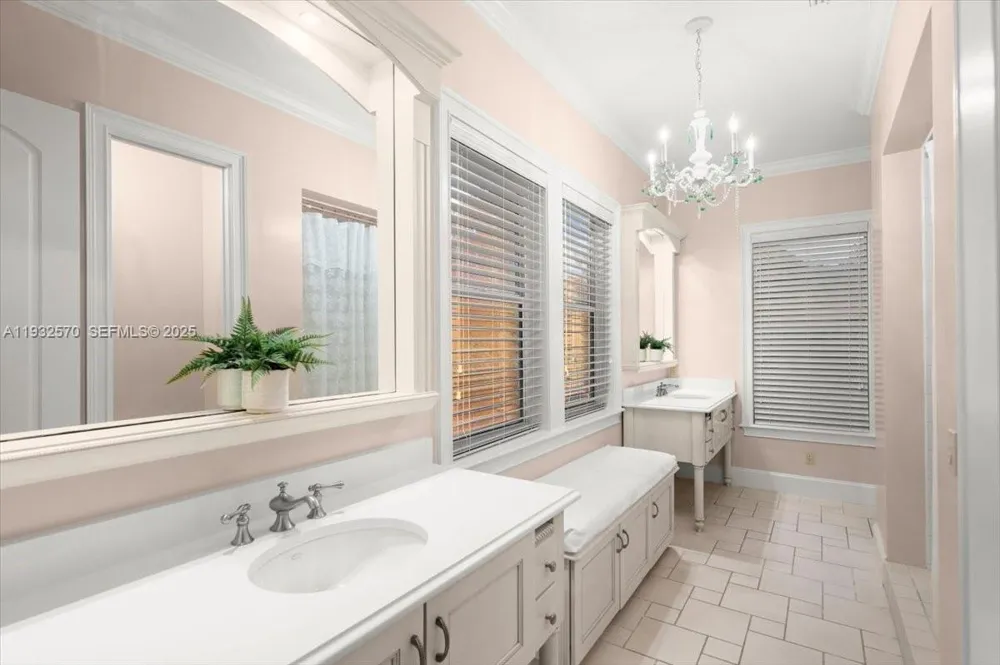 12 Tidewater Dr Ormond Beach, FL 32174