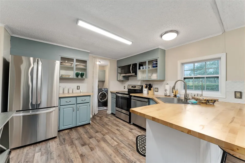 15305 NW 112TH PLACE ROAD Morriston, FL 32668