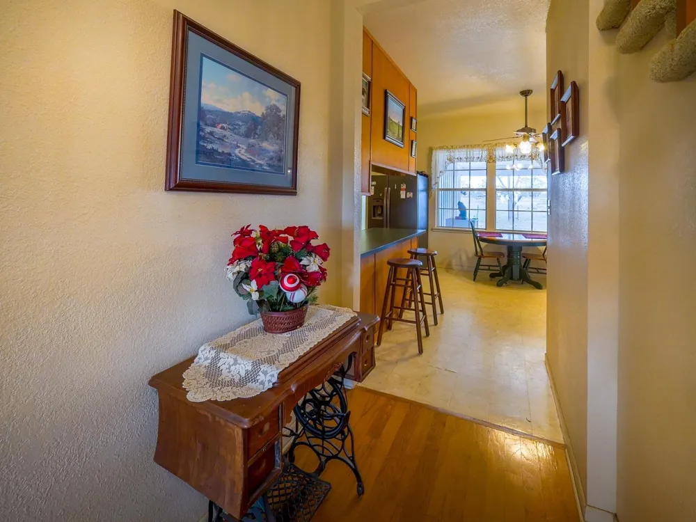 1505 Prairie Valley Road West Point, TX 78963