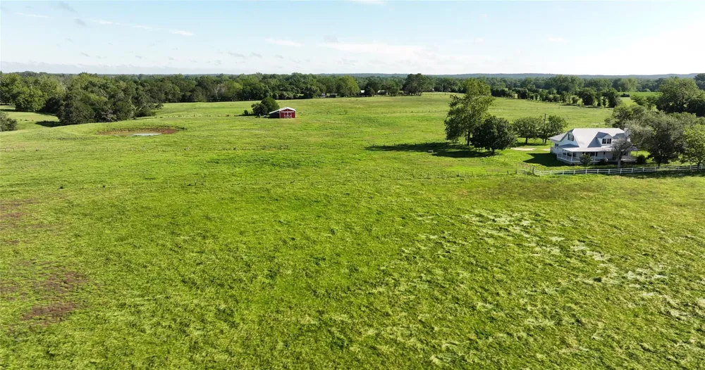 1505 Prairie Valley Road West Point, TX 78963