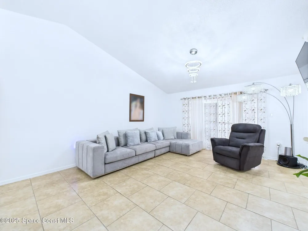 1515 Huntington Lane #924 Rockledge, FL 32955
