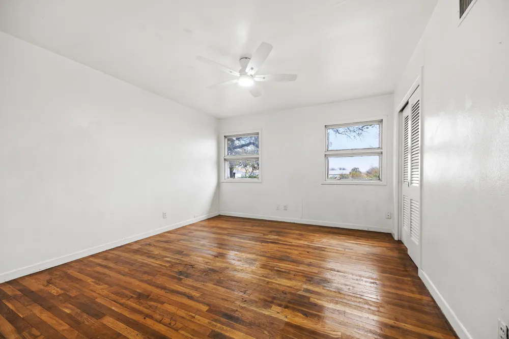 1002 W Woodlawn Street San Saba, TX 76877