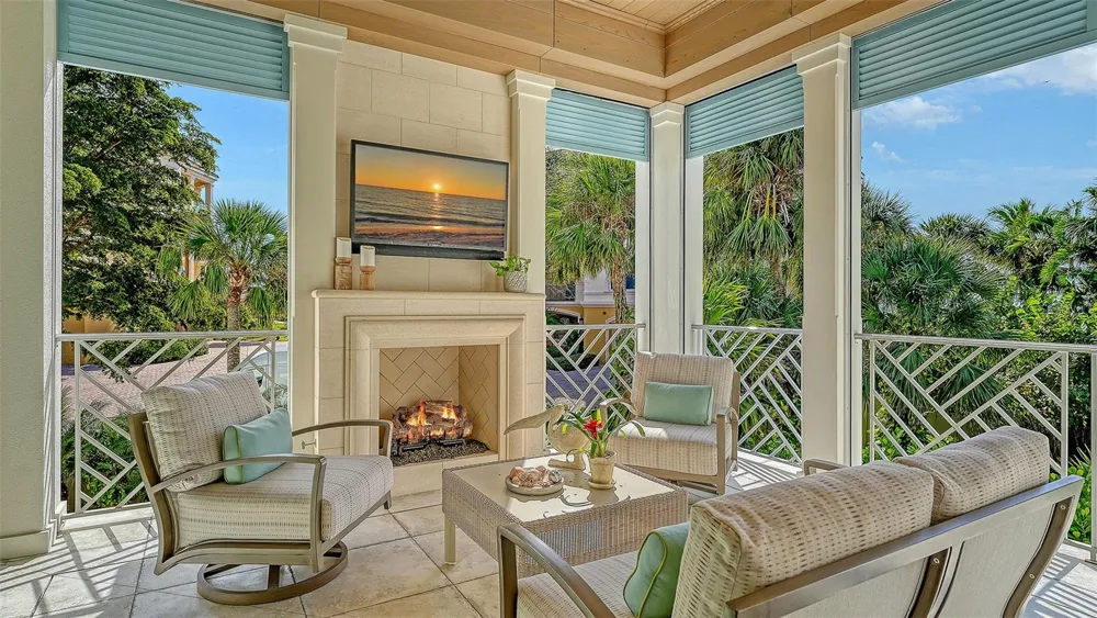 5005 GULF OF MEXICO DRIVE #4 Longboat Key, FL 34228