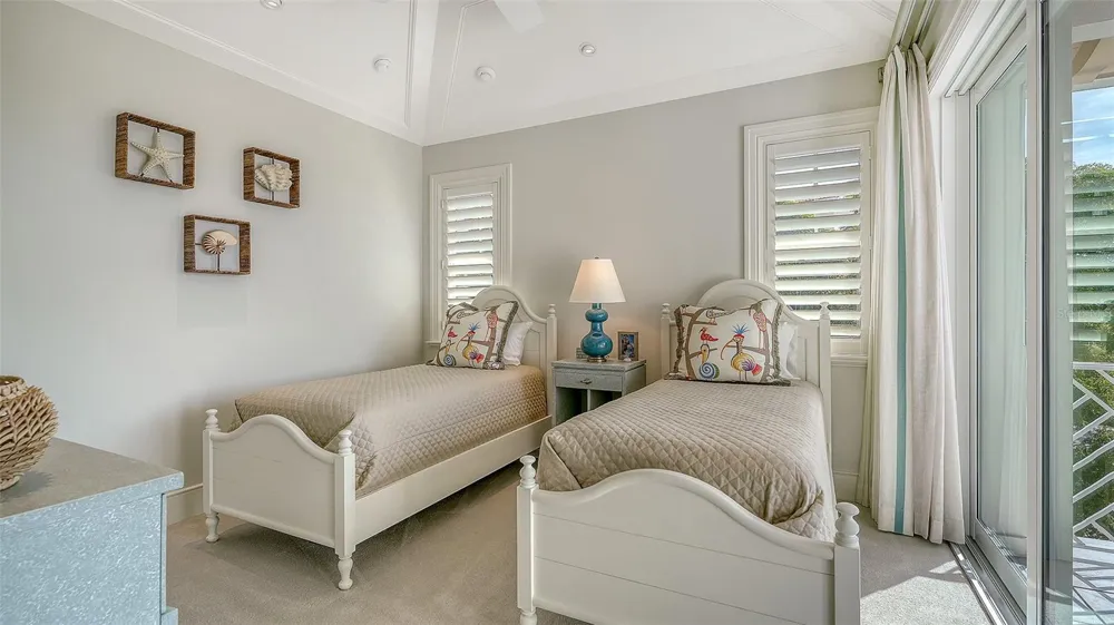 5005 GULF OF MEXICO DRIVE #4 Longboat Key, FL 34228