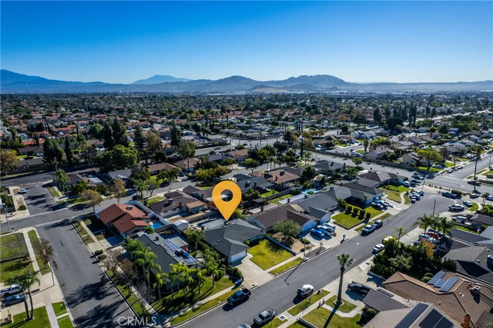 839 S Aspen Bloomington, CA 92316