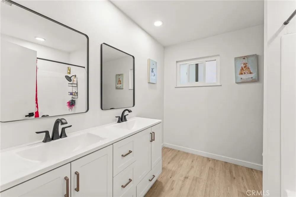 839 S Aspen Bloomington, CA 92316