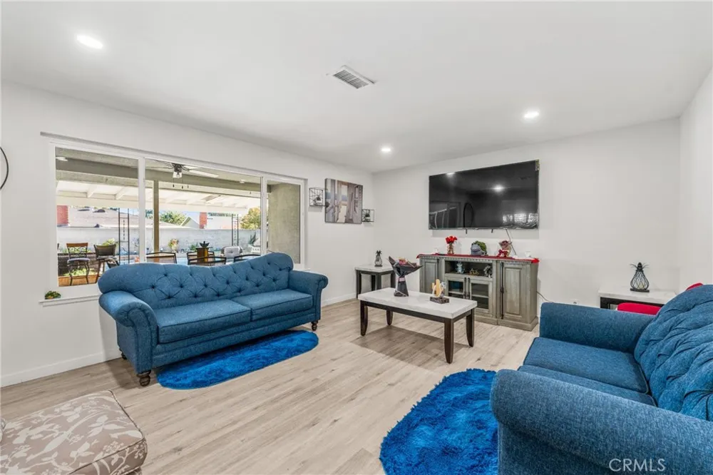 839 S Aspen Bloomington, CA 92316