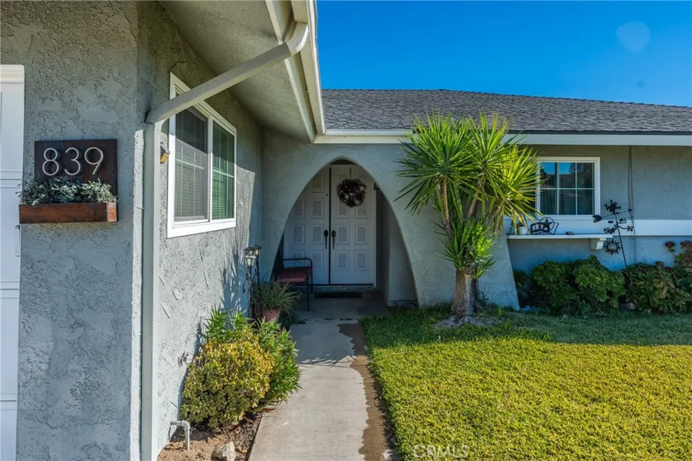 839 S Aspen Bloomington, CA 92316