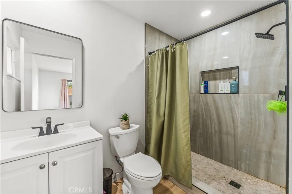 839 S Aspen Bloomington, CA 92316