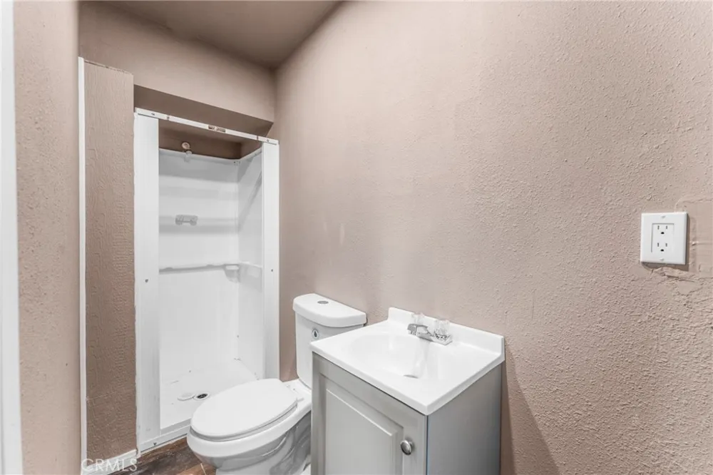 839 S Aspen Bloomington, CA 92316