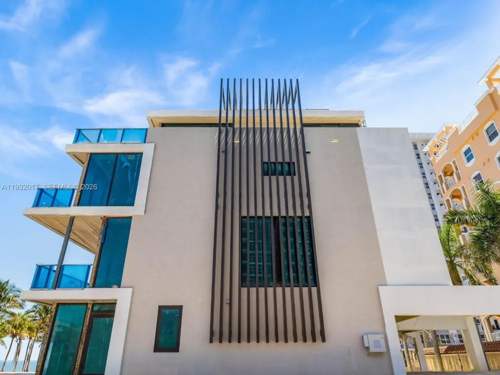 493 Ocean Blvd #3 Pompano Beach, FL 33062