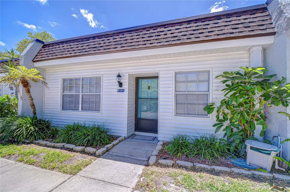 13870 OAKWOOD LANE Seminole, FL 33776