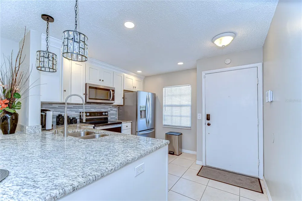 13870 OAKWOOD LANE Seminole, FL 33776