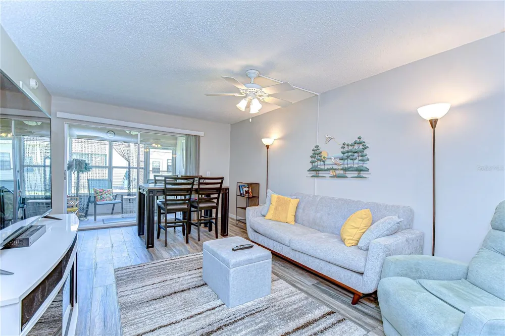 13870 OAKWOOD LANE Seminole, FL 33776