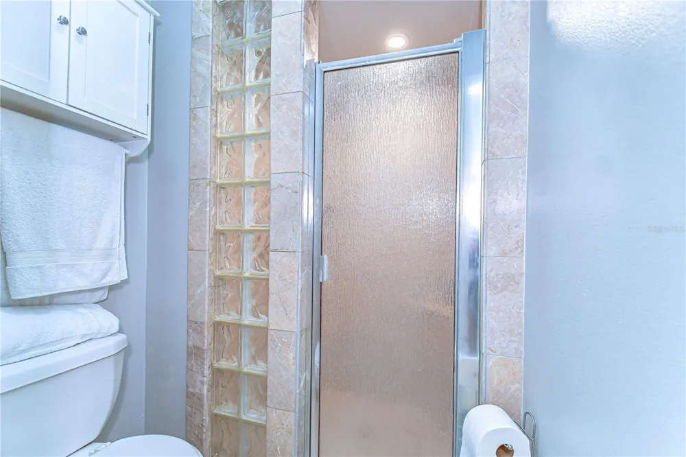 13870 OAKWOOD LANE Seminole, FL 33776