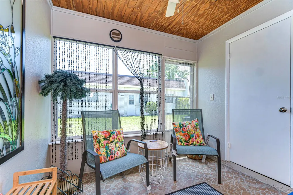 13870 OAKWOOD LANE Seminole, FL 33776