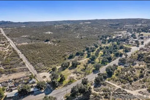 Jewel Valley Rd