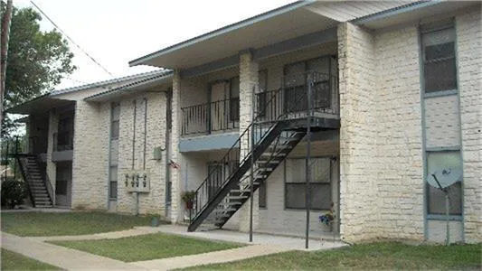 200 Riverview Drive Lampasas, TX 76550
