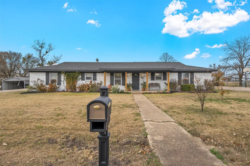 107 Woody Ray Drive Elm Mott, TX 76640