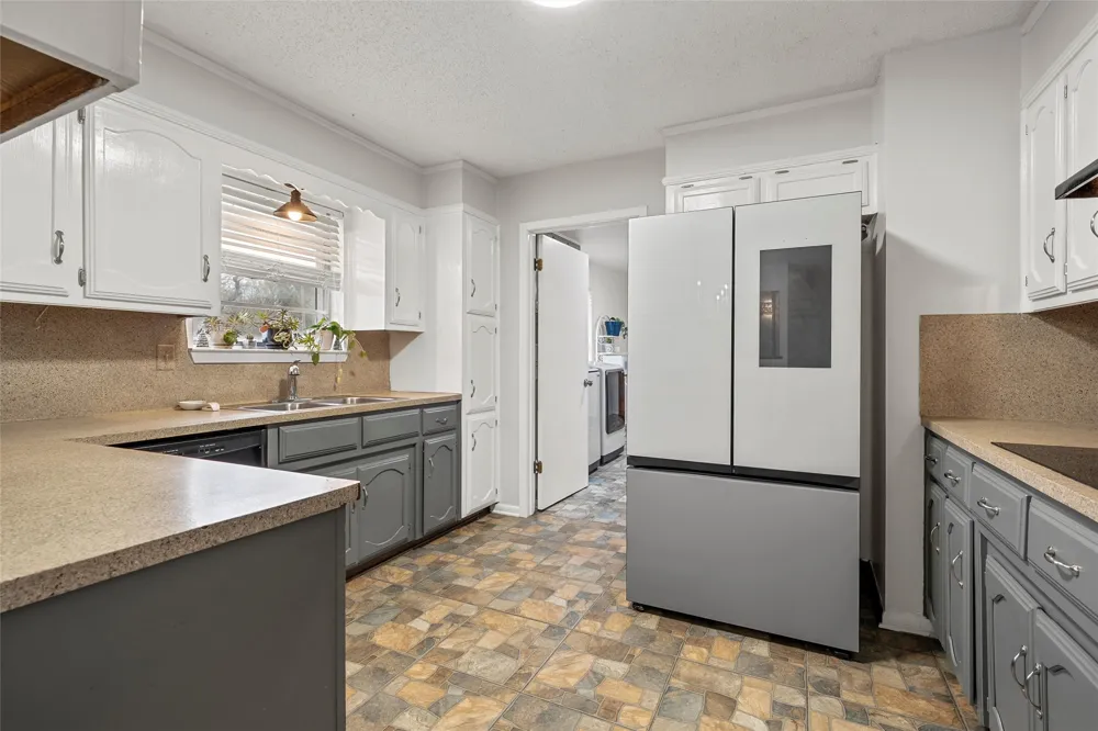 107 Woody Ray Drive Elm Mott, TX 76640