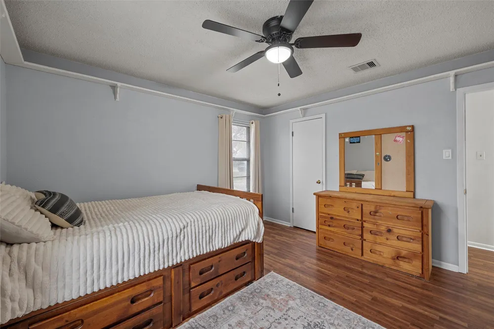 107 Woody Ray Drive Elm Mott, TX 76640