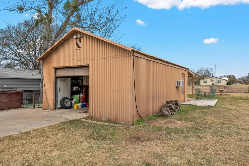 107 Woody Ray Drive Elm Mott, TX 76640