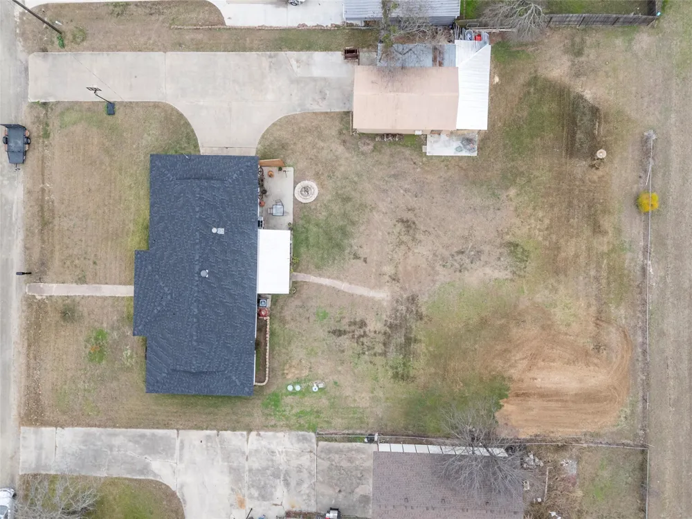 107 Woody Ray Drive Elm Mott, TX 76640